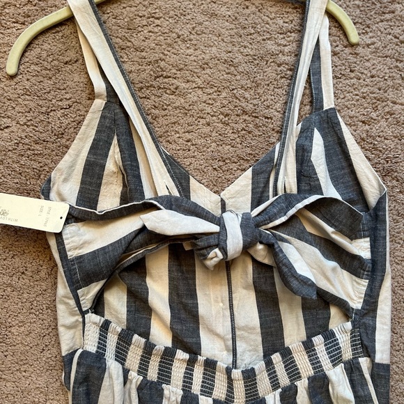 New grey and cream romper by With Love sz. L - Picture 7 of 7